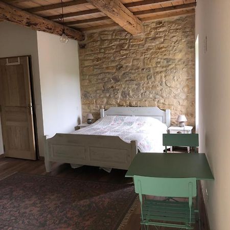 Chambre Du Tilleul - Charme, Confort Et Piscine Sigonce Екстер'єр фото
