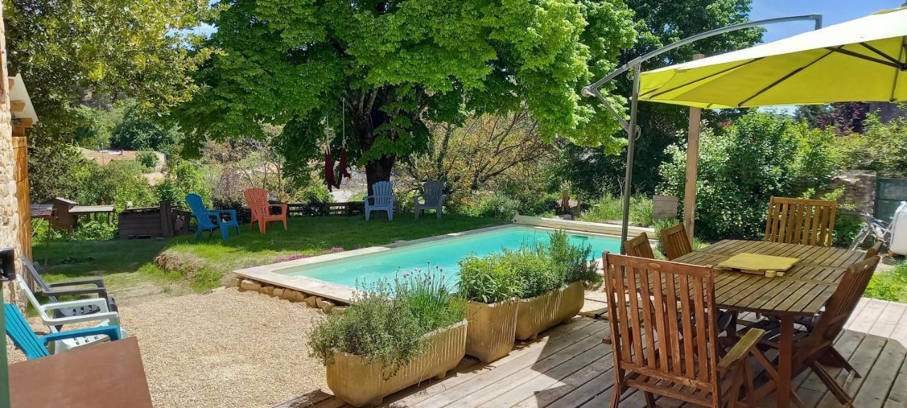 Chambre Du Tilleul - Charme, Confort Et Piscine Sigonce Екстер'єр фото